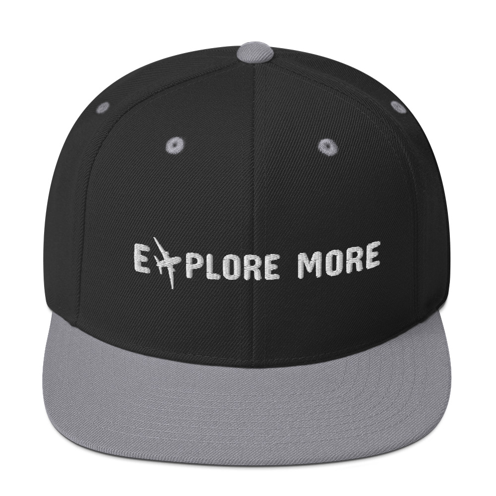 classic-snapback-black-silver-5fe09fd2978ae.jpg
